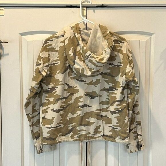 Women's Forever 21Lightweight Brown and Tan Desert Camo Hooded Jacket Size S - Picture 2 of 4